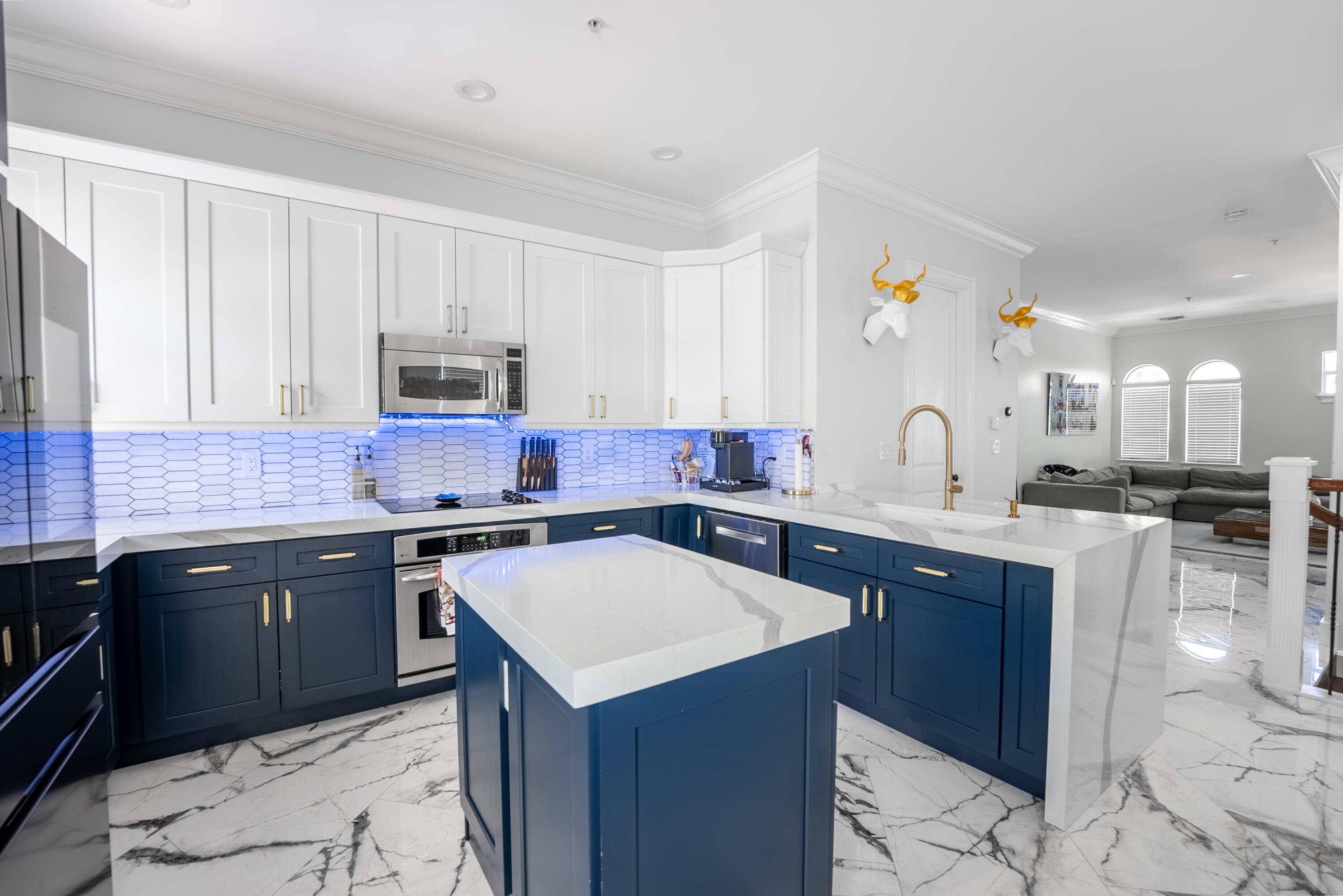 15 Via Floresta Drive