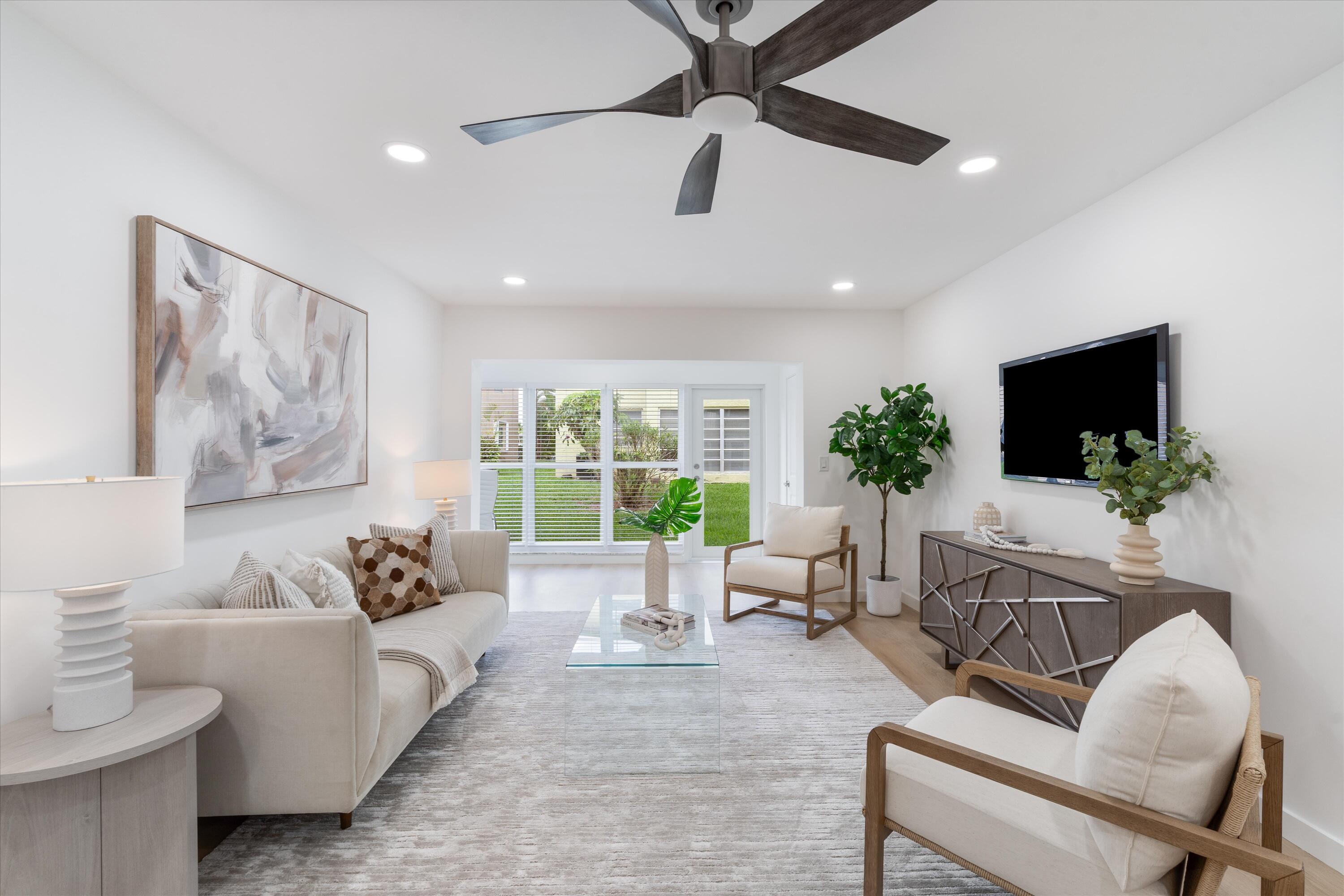 1021 Del Aire Court 101