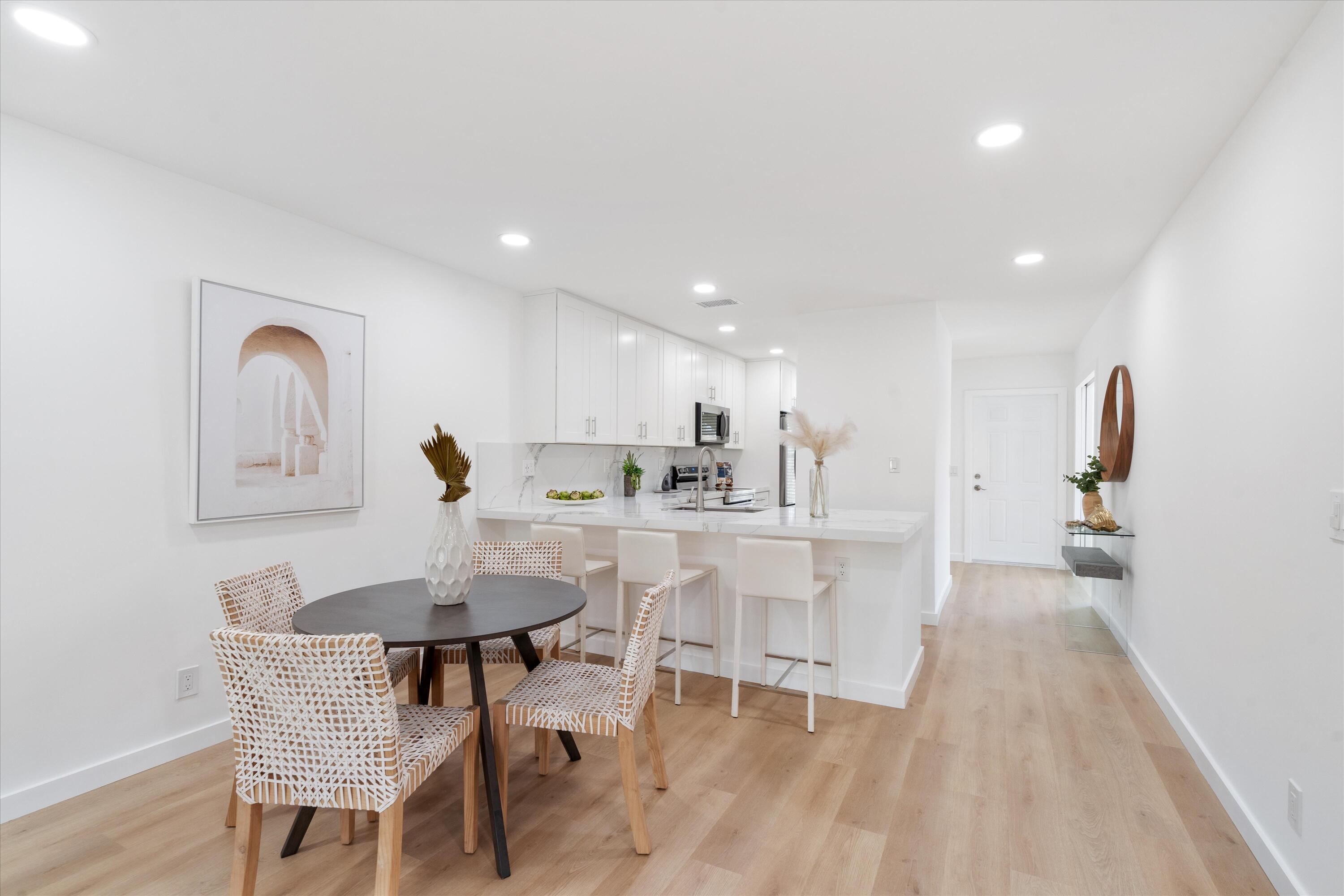 1021 Del Aire Court 101