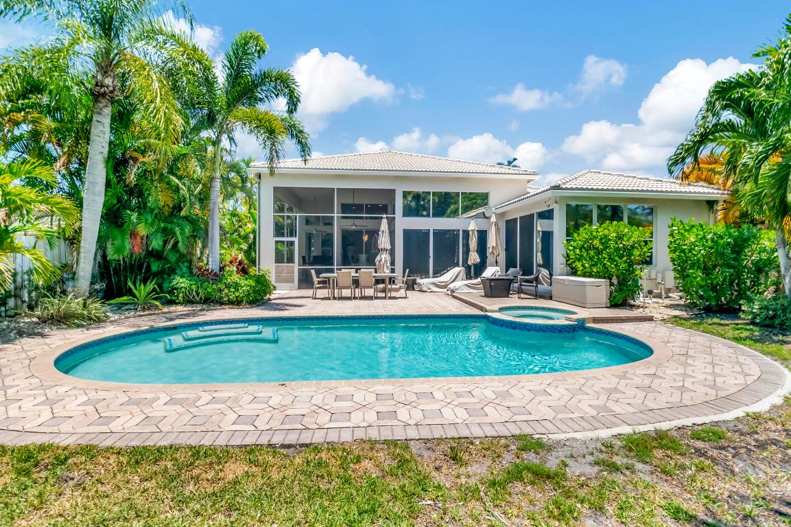 9086 Long Lake Palm Drive Drive