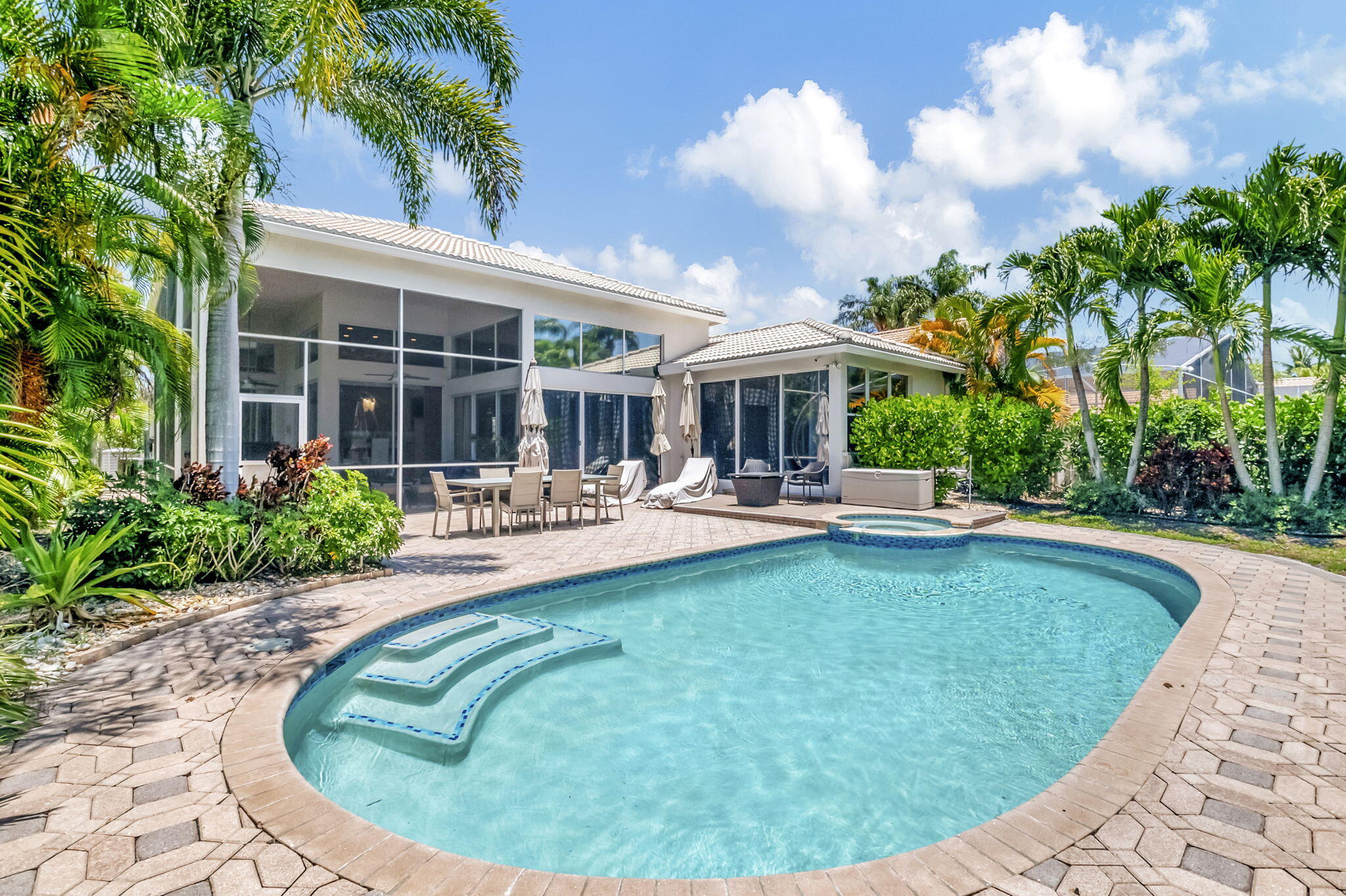 9086 Long Lake Palm Drive Drive