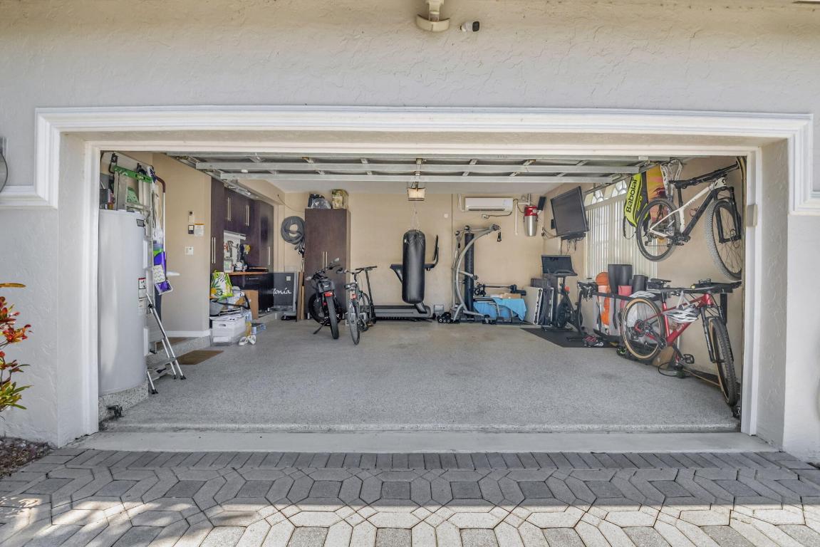 9086 Long Lake Palm Drive Drive