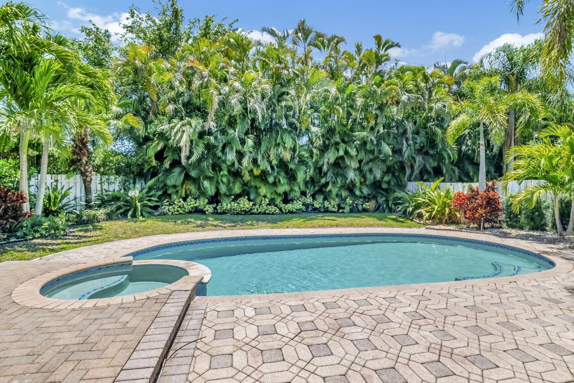 9086 Long Lake Palm Drive Drive