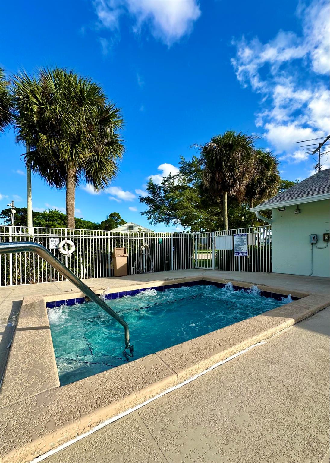 3732 Savoy Lane 109 B2