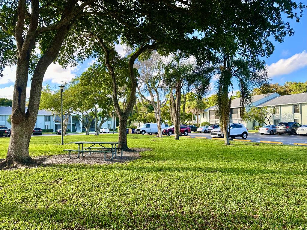 3732 Savoy Lane 109 B2