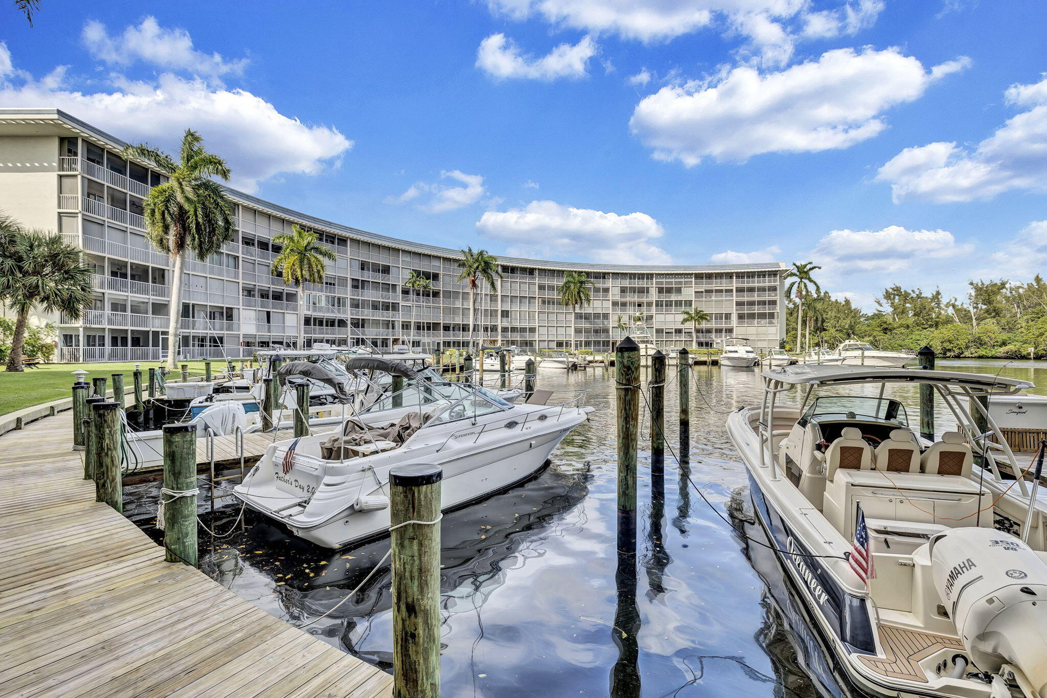 1523 E Hillsboro Boulevard 631