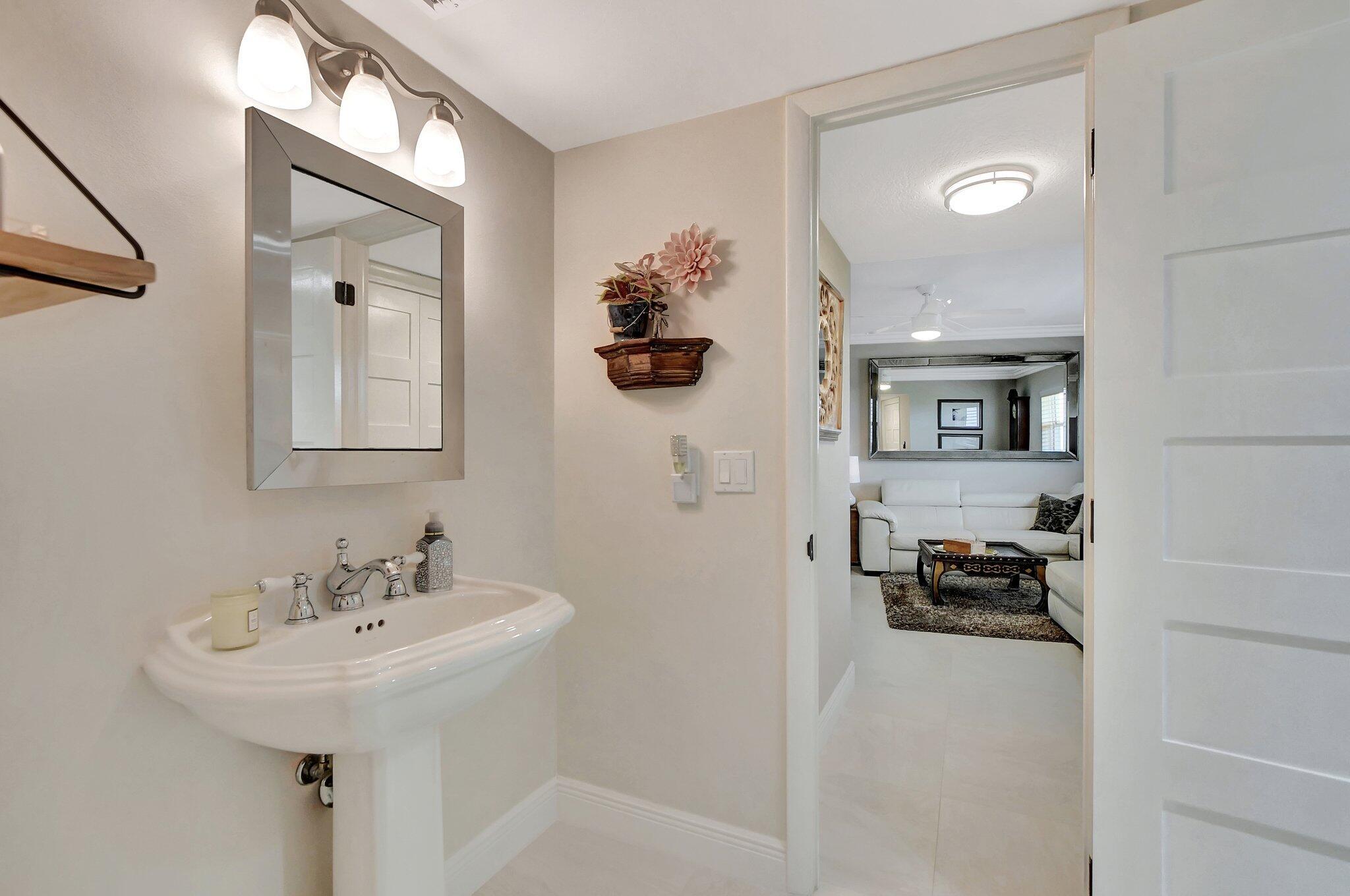 1523 E Hillsboro Boulevard 631