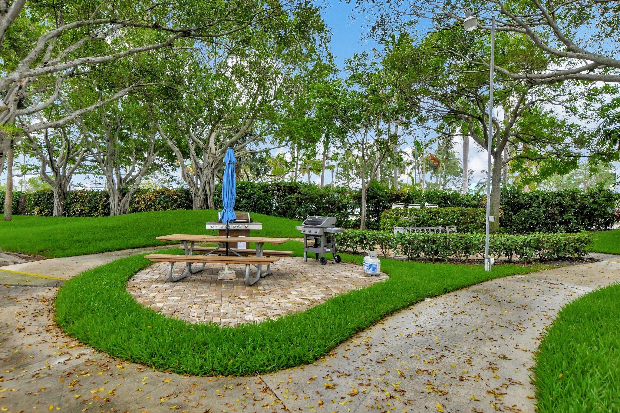 1523 E Hillsboro Boulevard 631