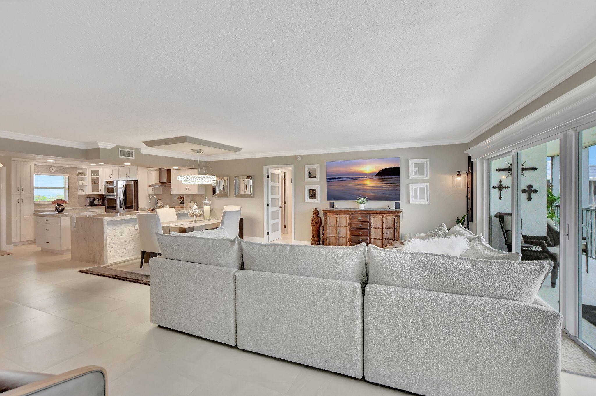 1523 E Hillsboro Boulevard 631