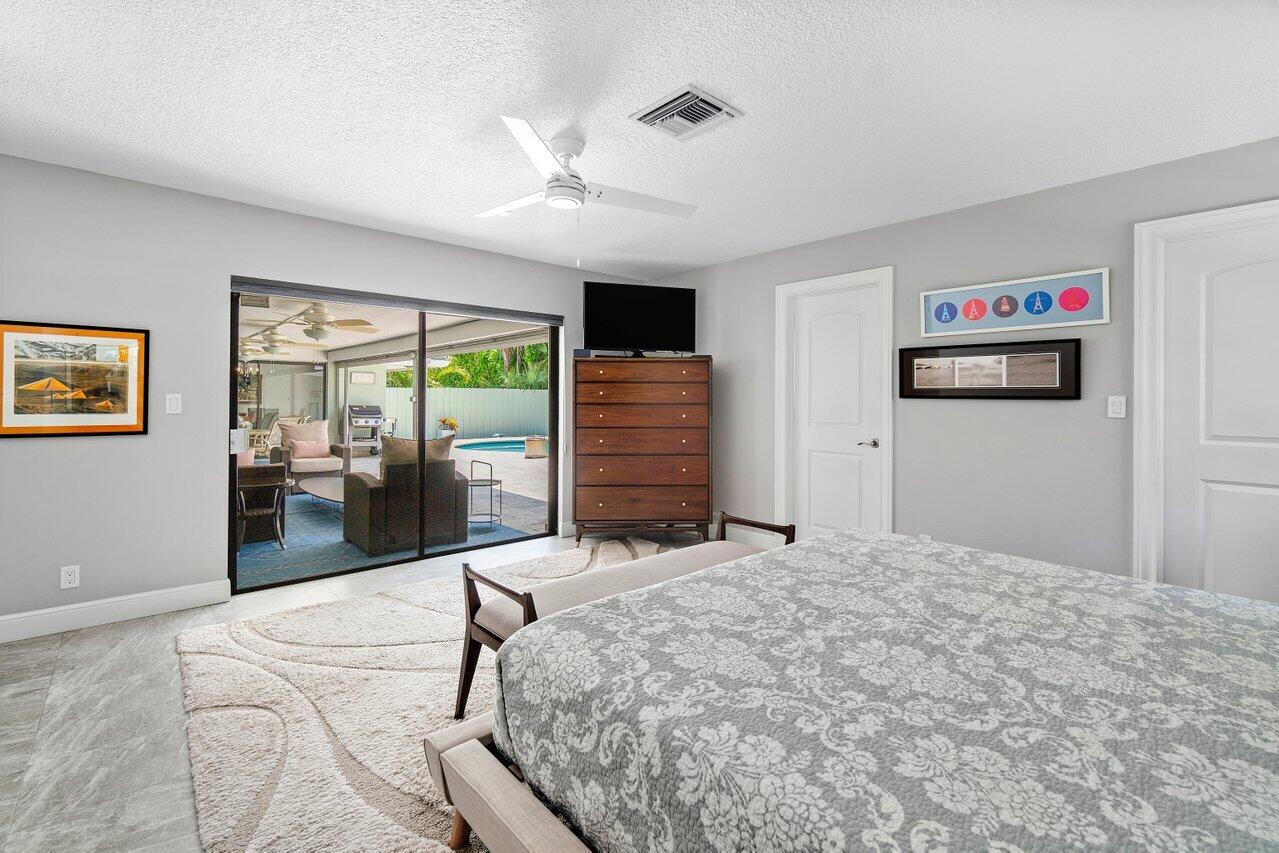 6011 Glenbrook Drive