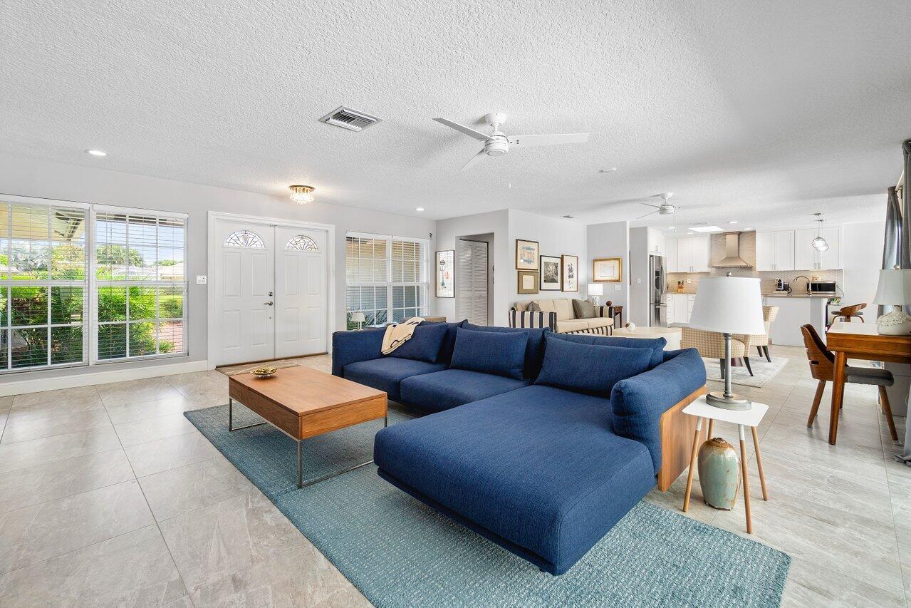 6011 Glenbrook Drive