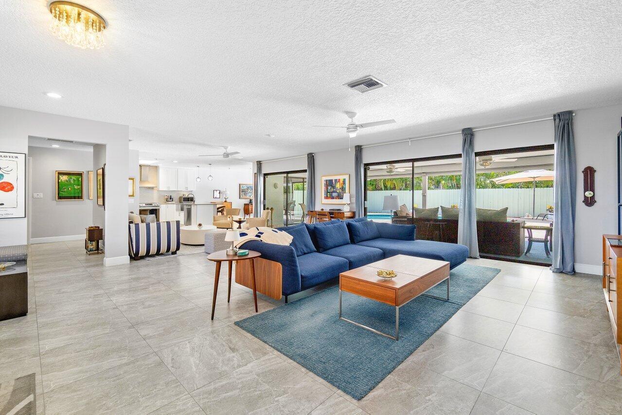 6011 Glenbrook Drive