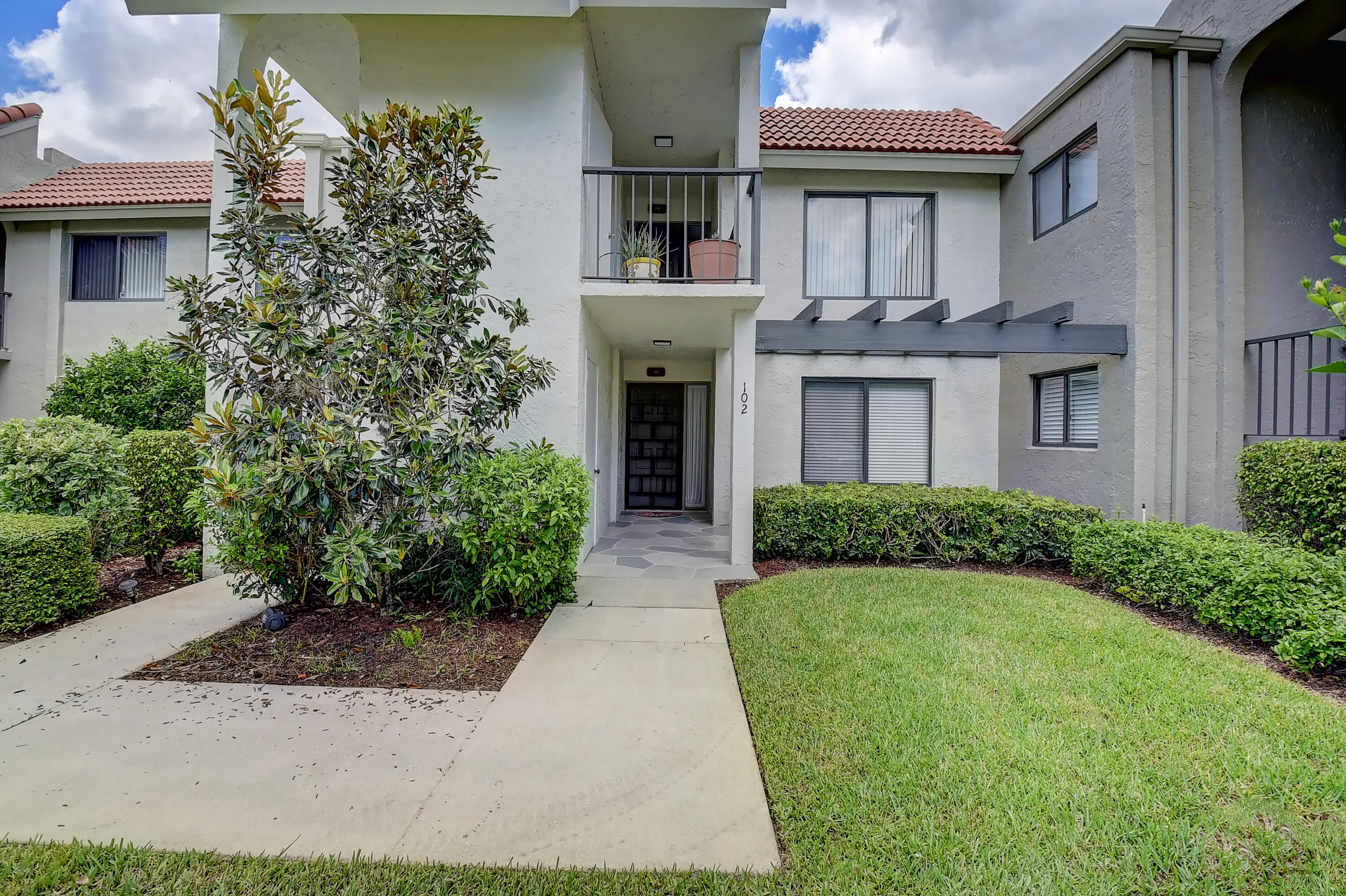 5560 Fairway Park Drive 102, Boynton Beach Unit: 102