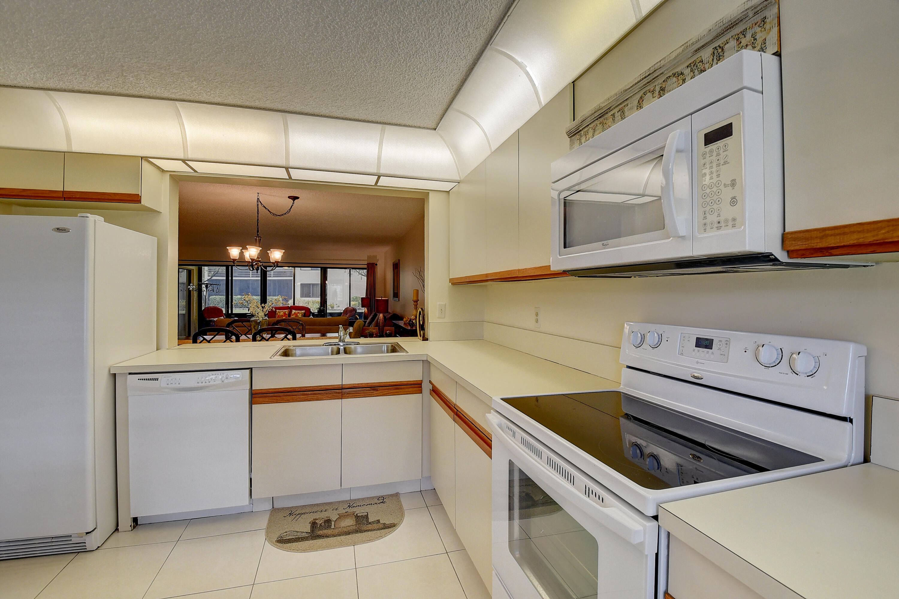 5560 Fairway Park Drive 102, Boynton Beach Unit: 102