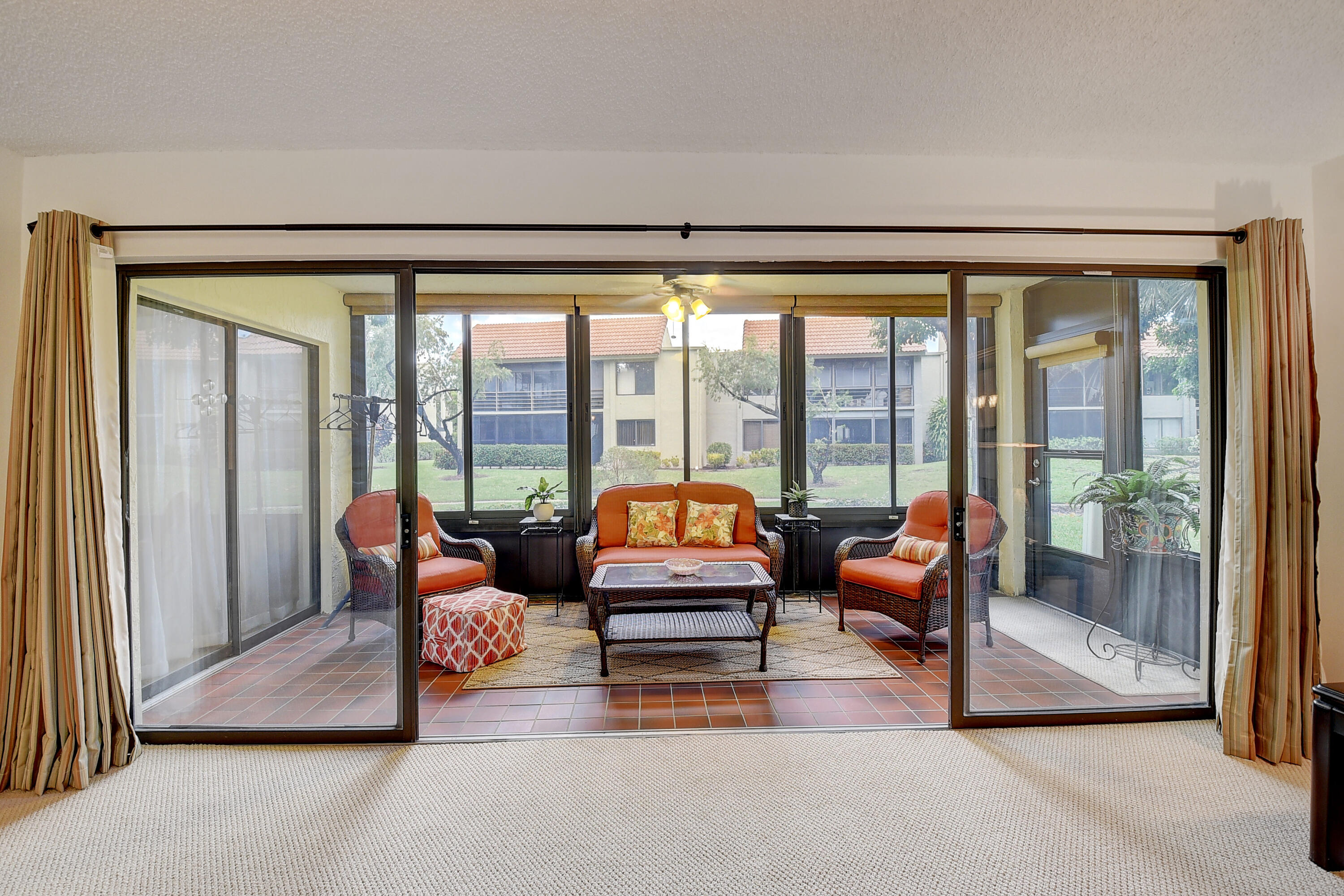 5560 Fairway Park Drive 102, Boynton Beach Unit: 102