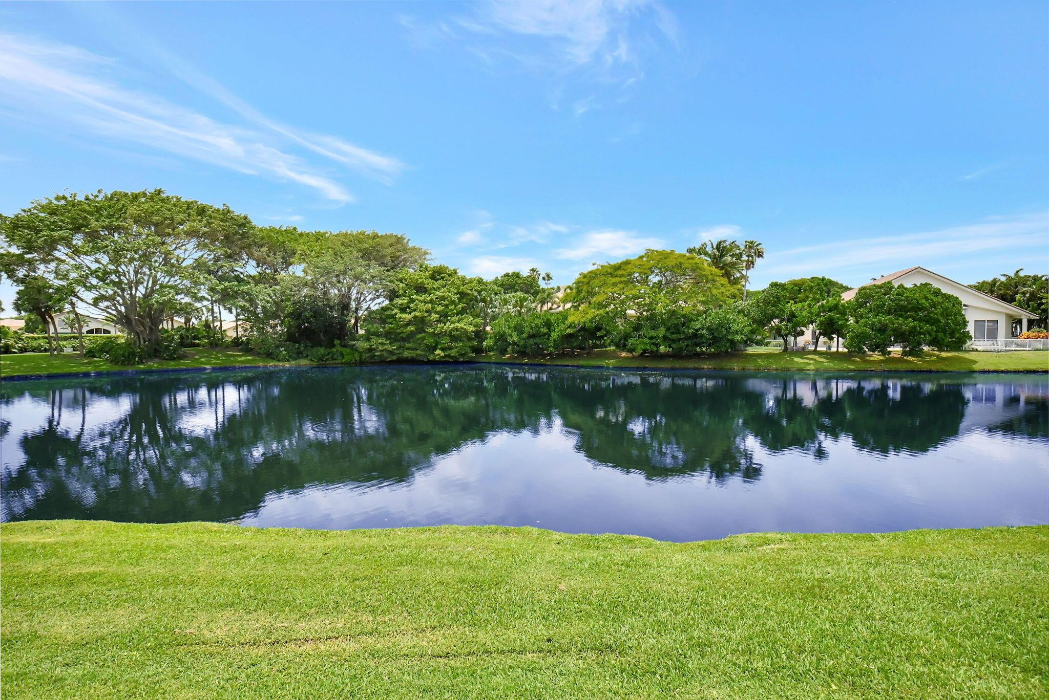 5827 NW 25th Terrace