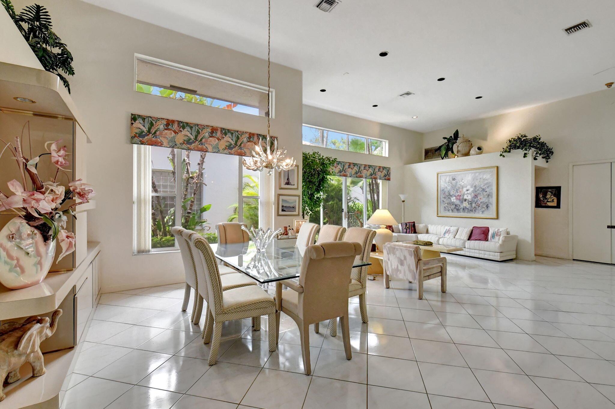 5827 NW 25th Terrace