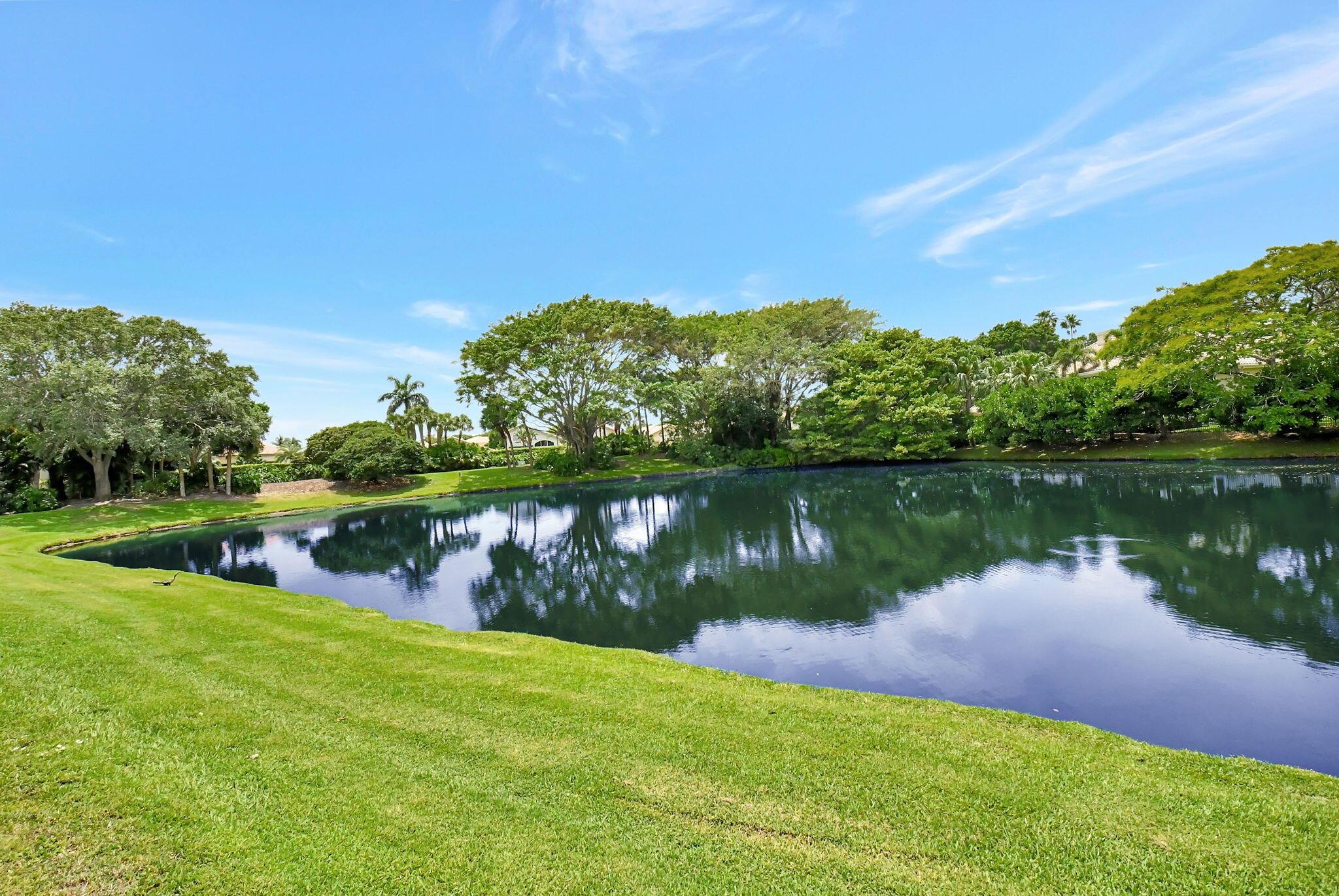 5827 NW 25th Terrace