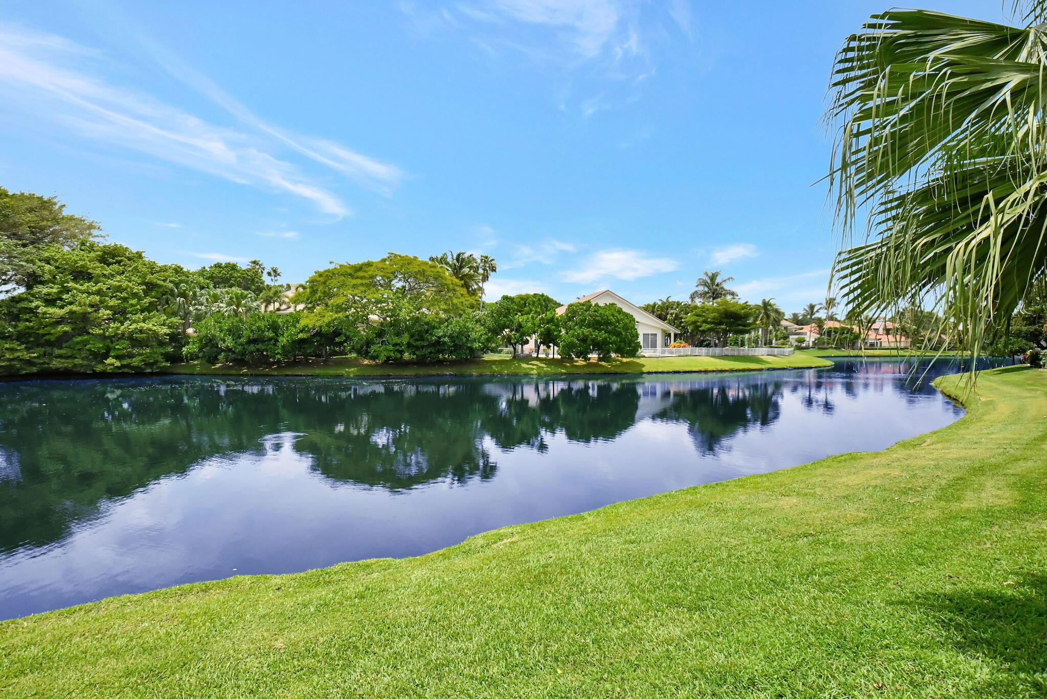 5827 NW 25th Terrace