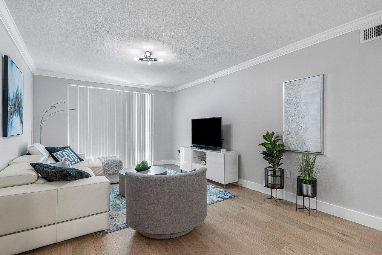 2421 NE 65th Street 509