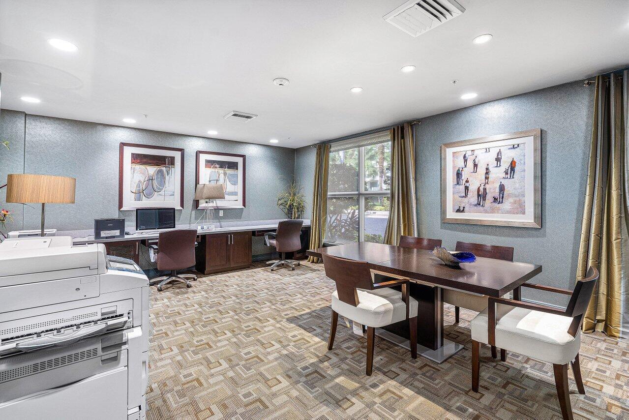 2421 NE 65th Street 509