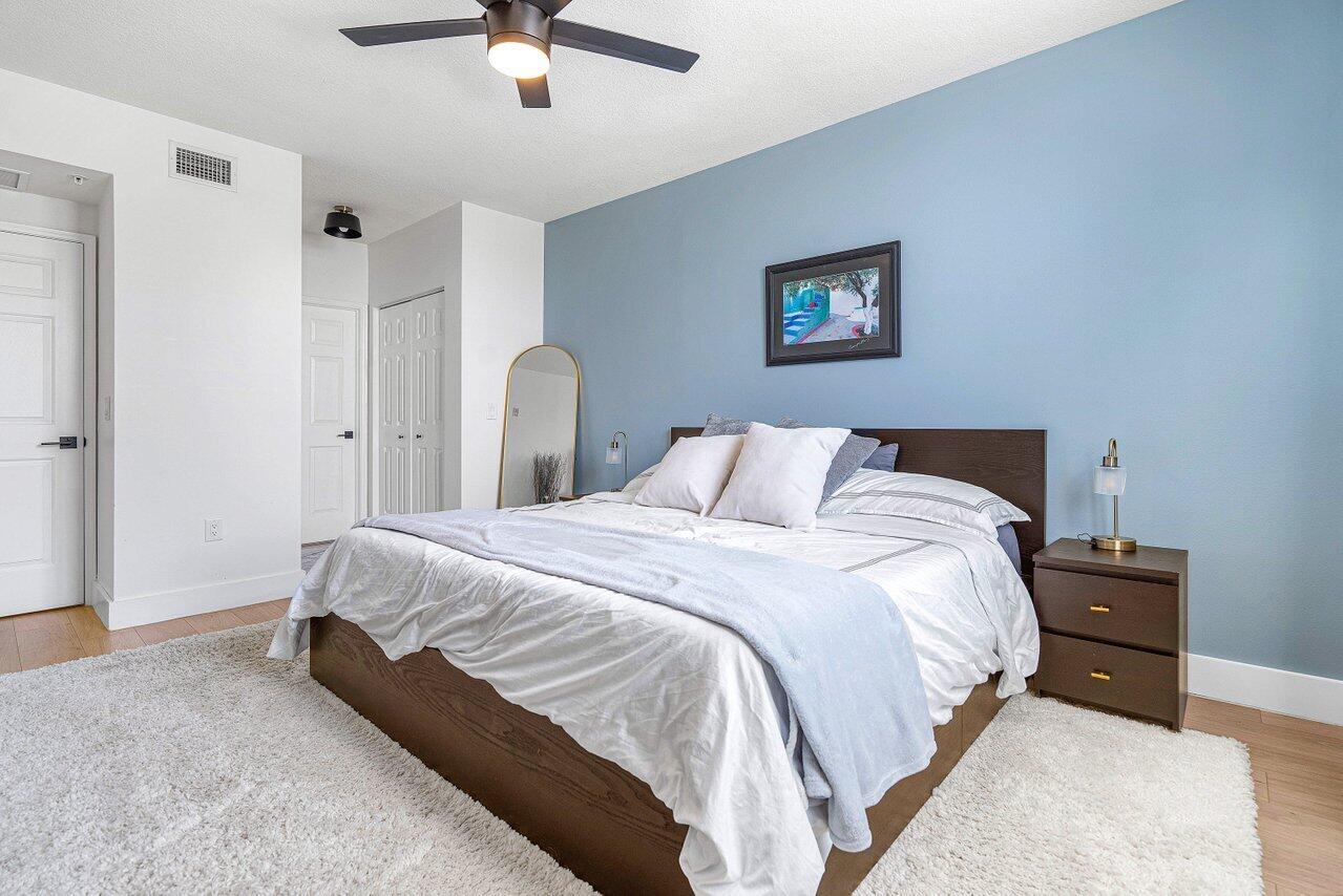 2421 NE 65th Street 509