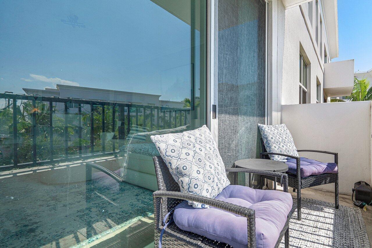 2421 NE 65th Street 509