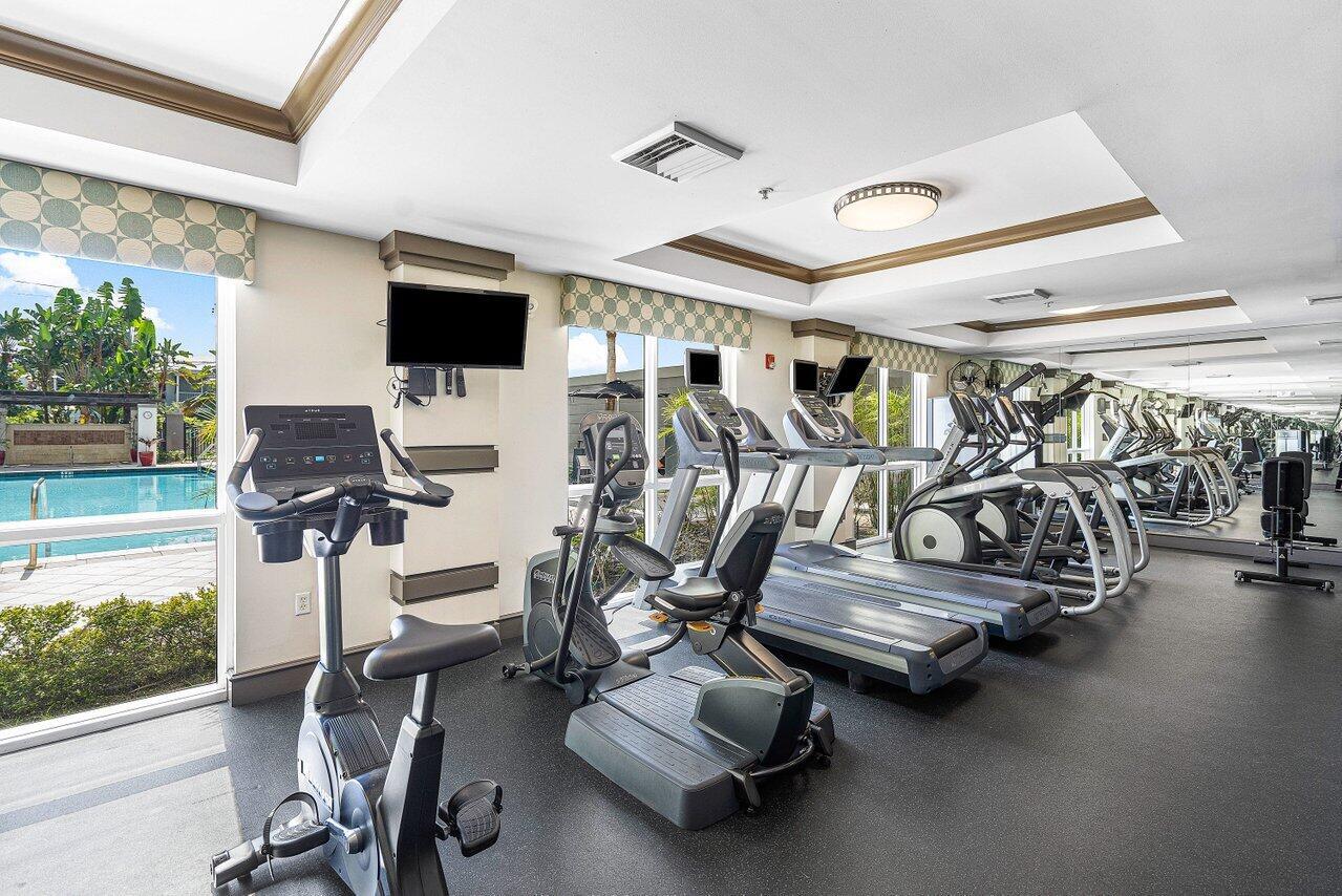 2421 NE 65th Street 509