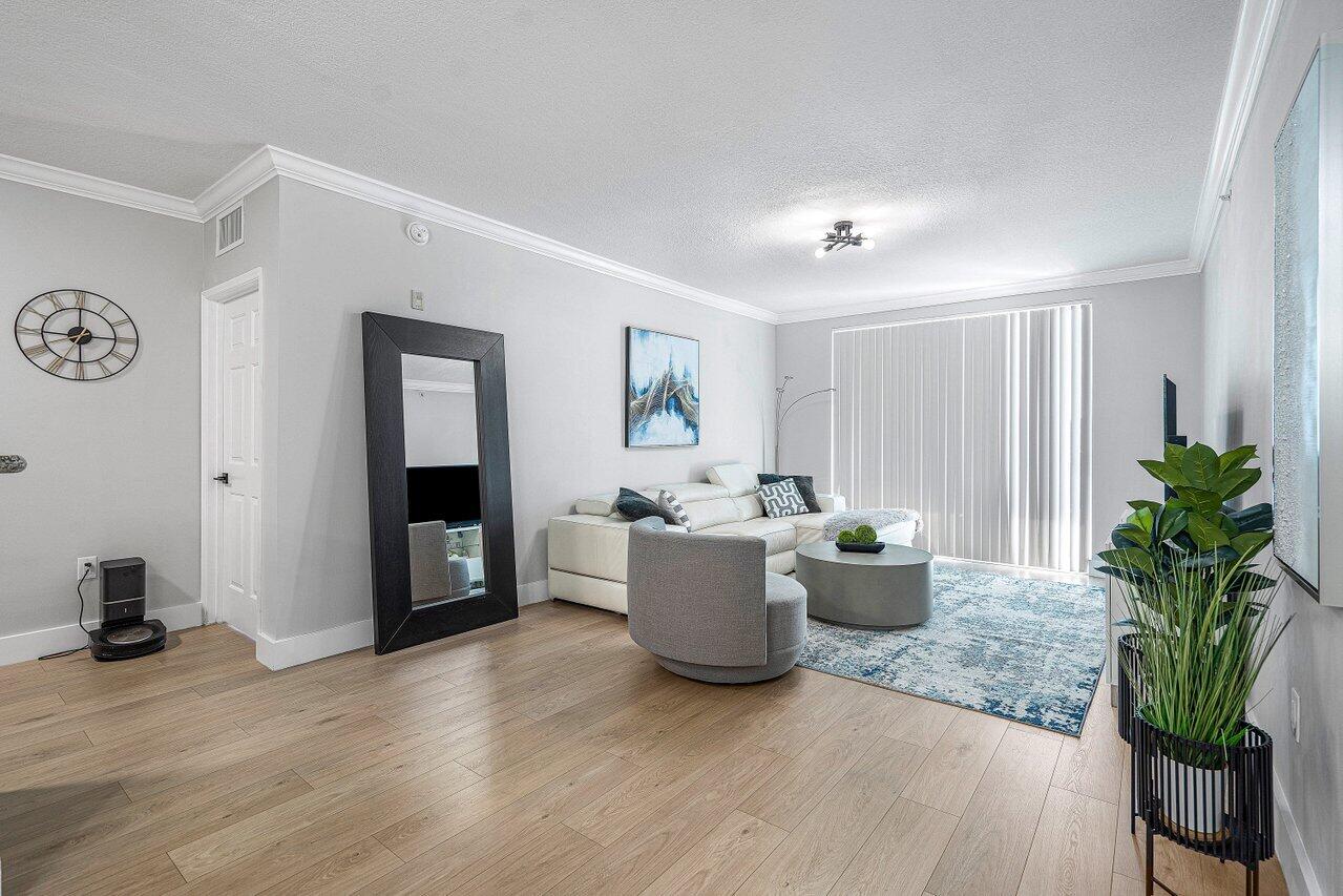 2421 NE 65th Street 509