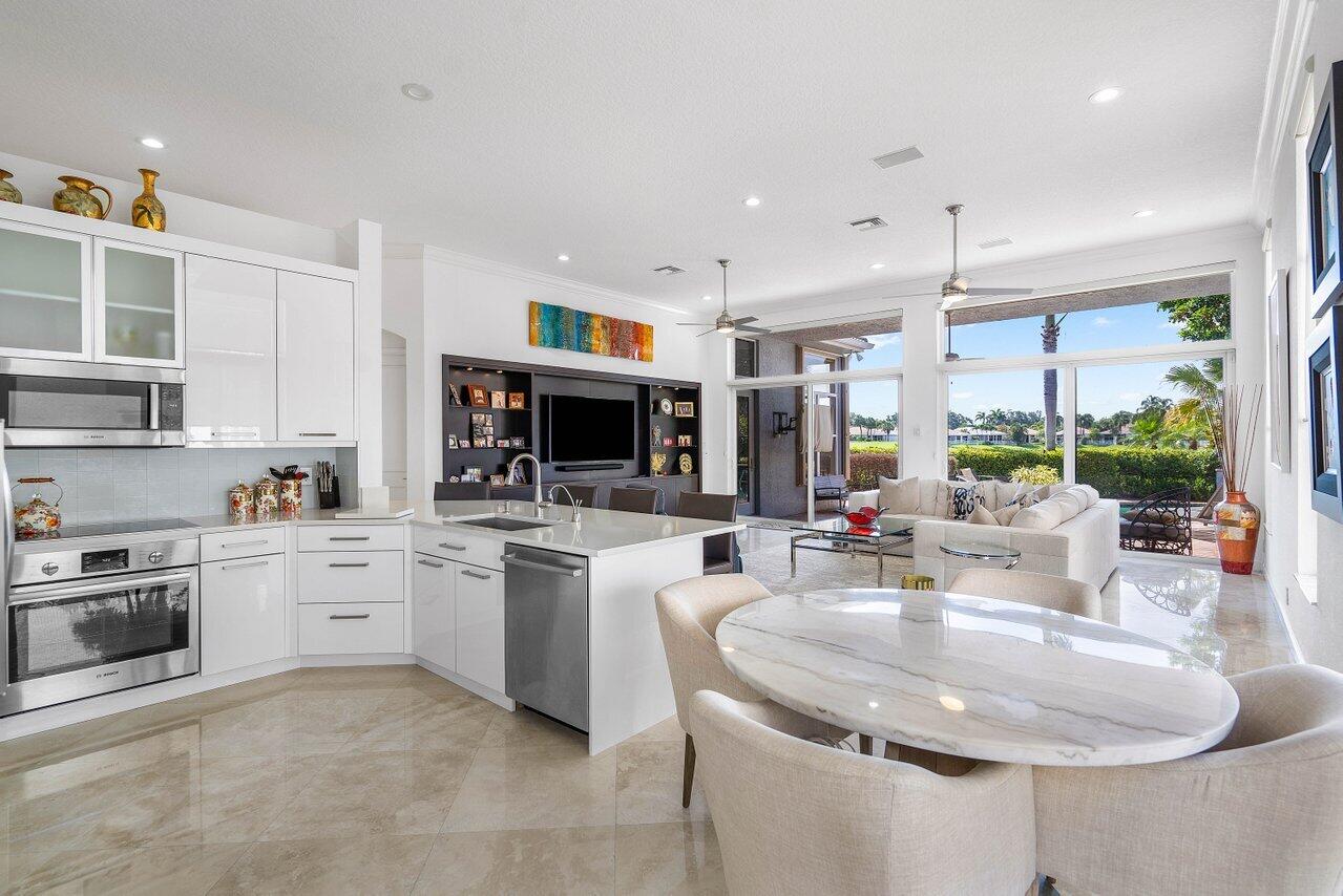 7694 Villa D Este Way