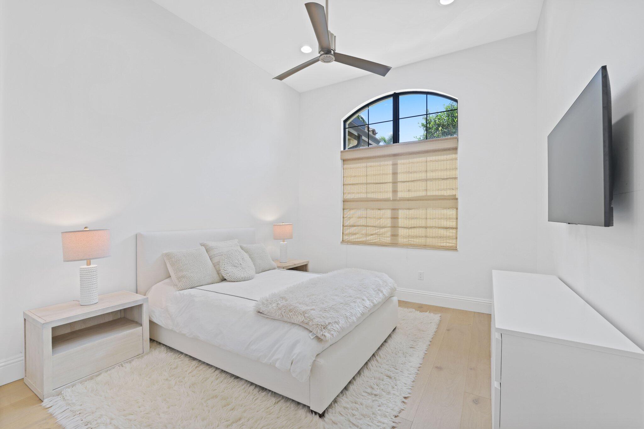 9599 Moritz Way