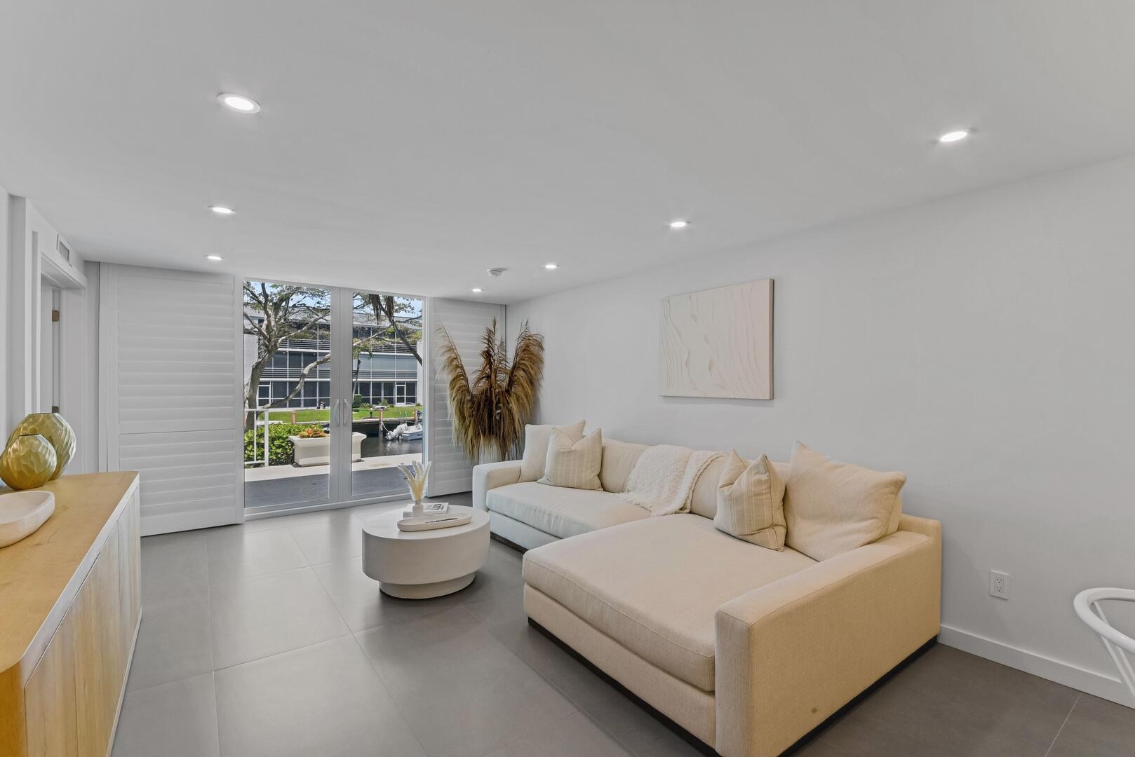 765 Jeffery Street 101, Boca Raton Unit: 101