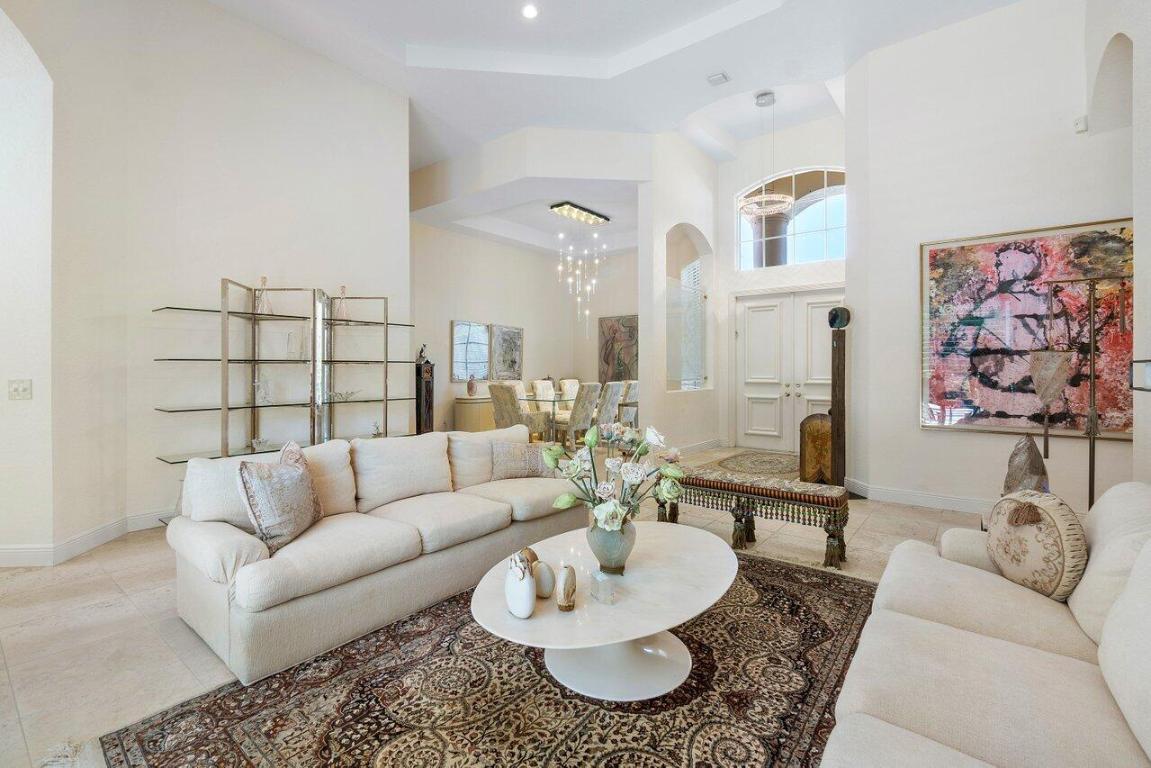 6887 Royal Orchid Circle