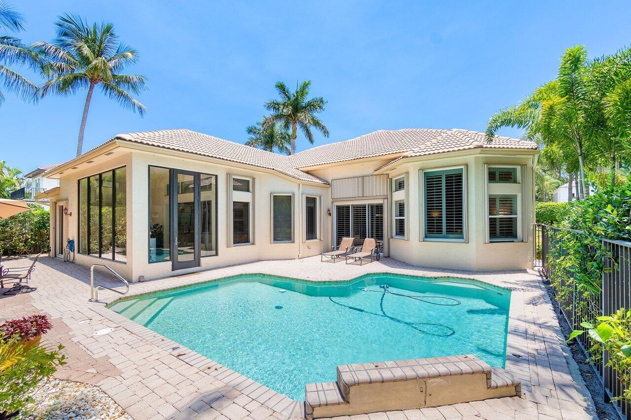 6887 Royal Orchid Circle