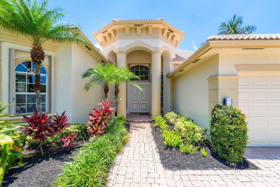 6887 Royal Orchid Circle