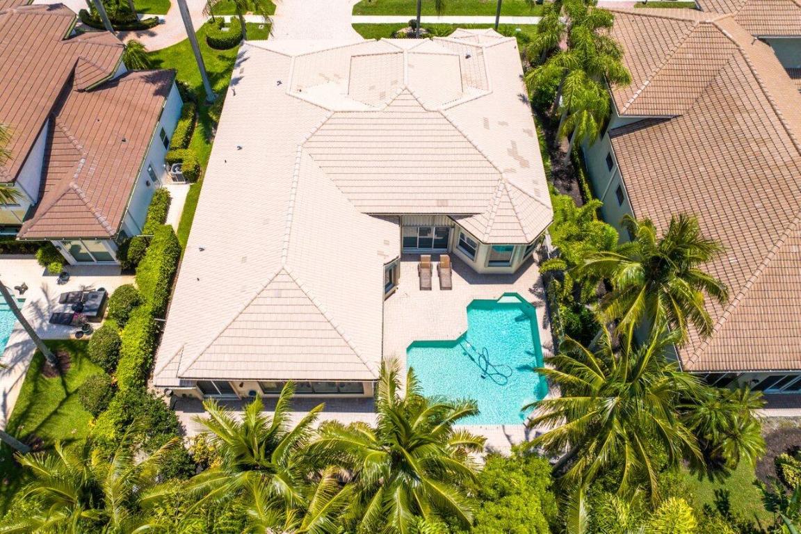 6887 Royal Orchid Circle