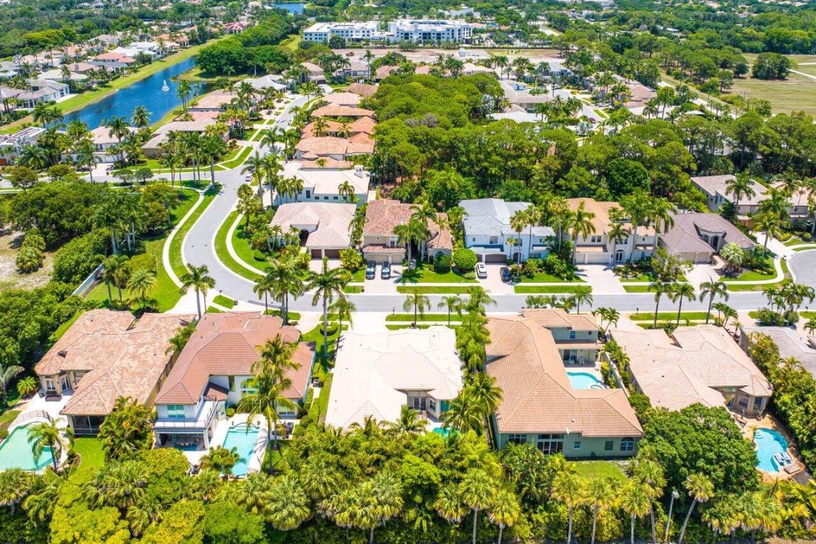 6887 Royal Orchid Circle