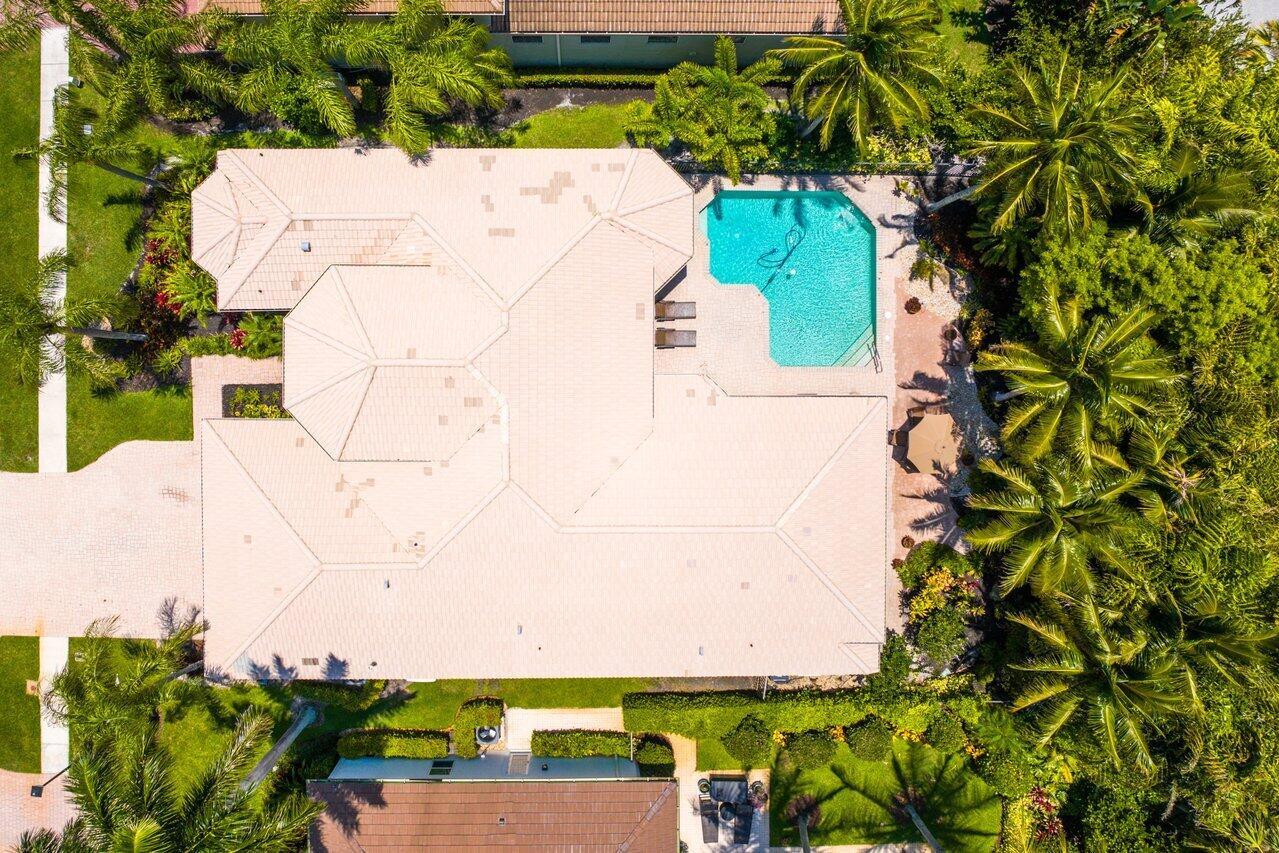 6887 Royal Orchid Circle