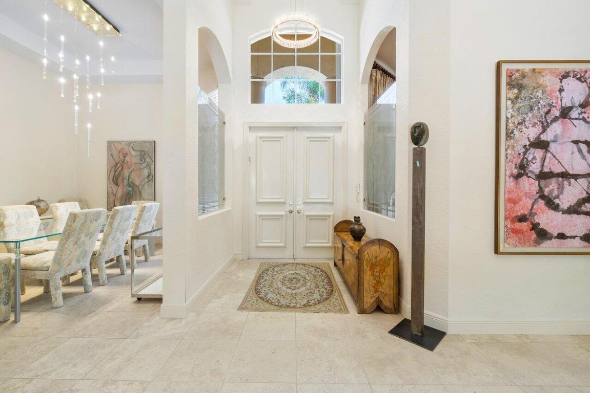 6887 Royal Orchid Circle