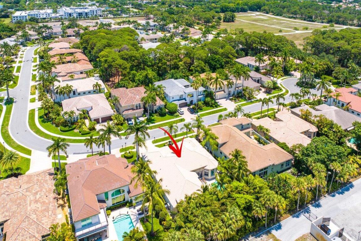 6887 Royal Orchid Circle