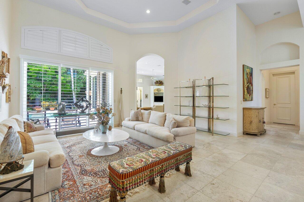 6887 Royal Orchid Circle