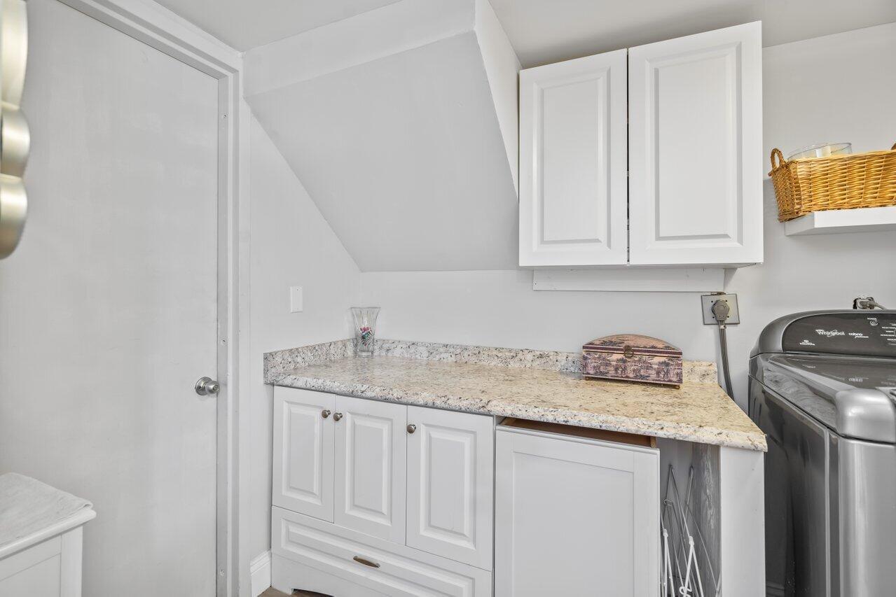 7886 Mirada Drive 7886