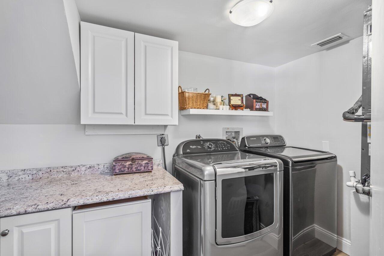 7886 Mirada Drive 7886