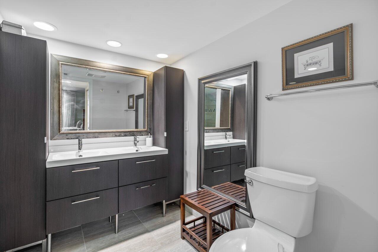 7886 Mirada Drive 7886