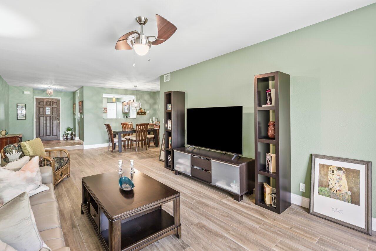 7886 Mirada Drive 7886