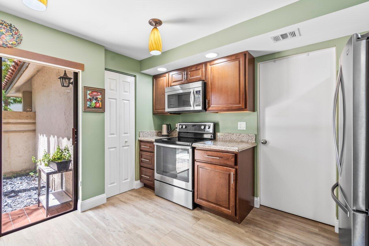 7886 Mirada Drive 7886