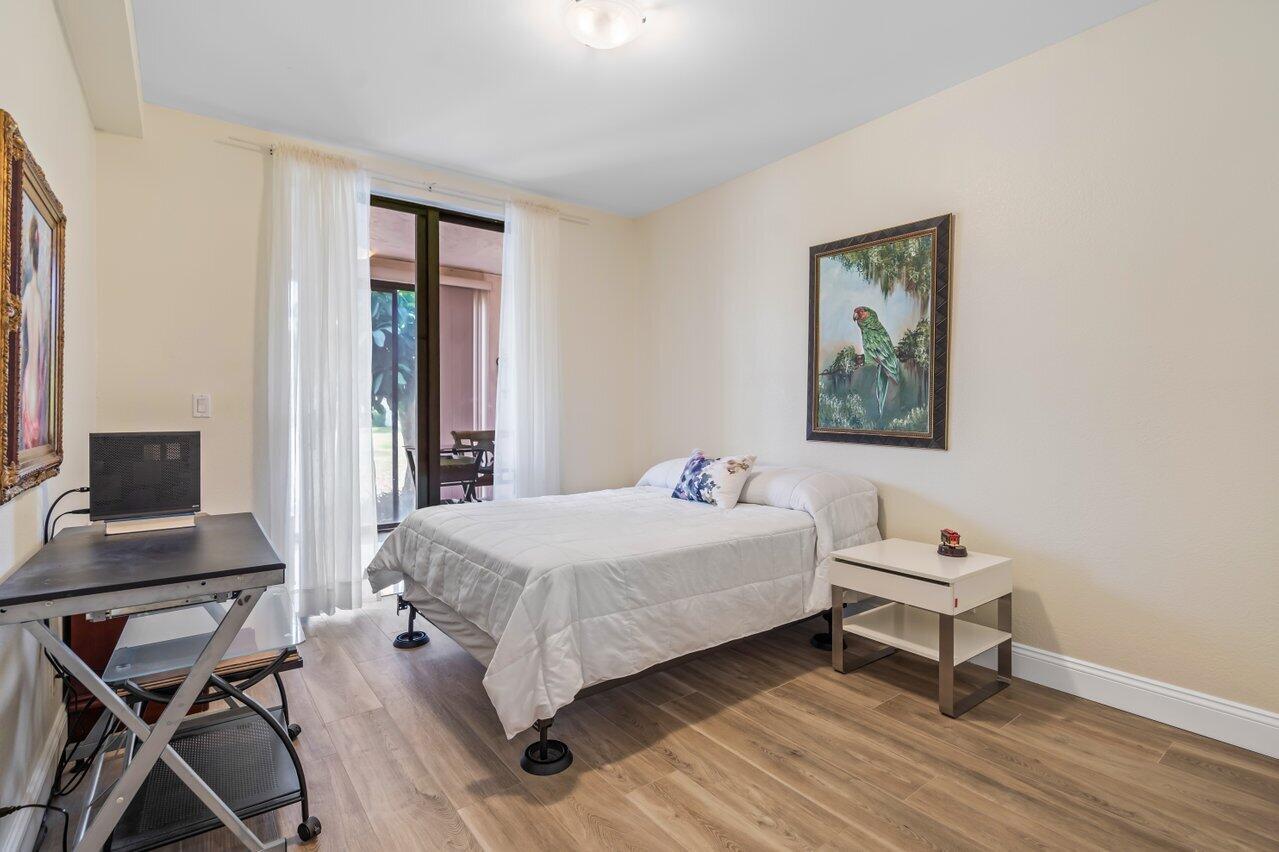 7886 Mirada Drive 7886