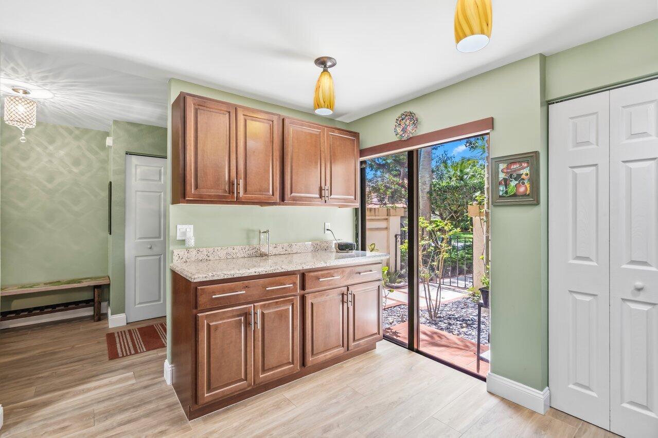 7886 Mirada Drive 7886