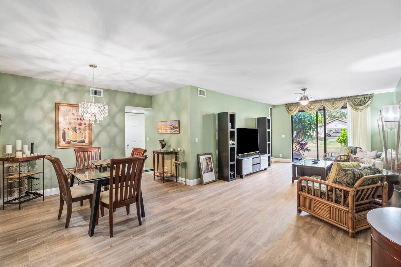 7886 Mirada Drive 7886