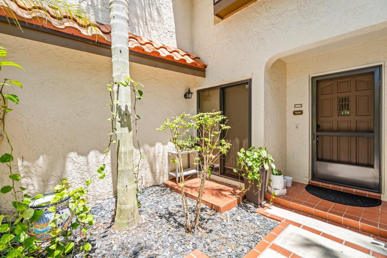 7886 Mirada Drive 7886